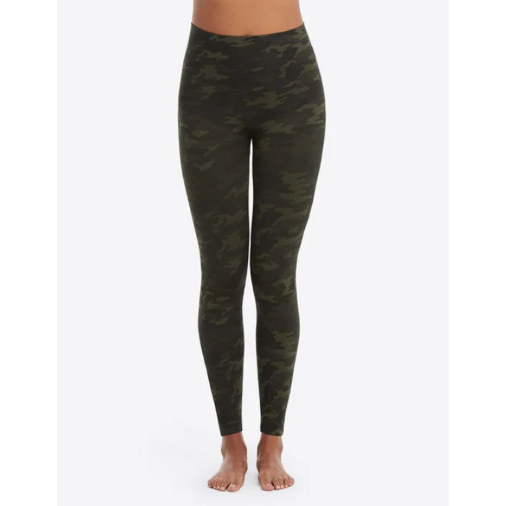 SPANX Look at Me Now Green Seamless Core and Tummy Control Camo Leggings Sz M